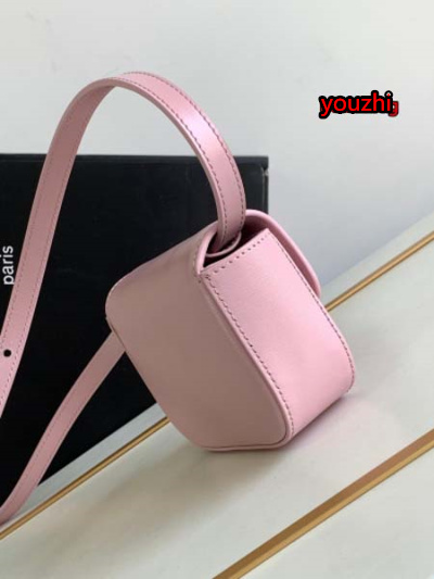 2023年4月原版復刻新作入荷 CELINE バッグ youzhi工場11*8*4cm