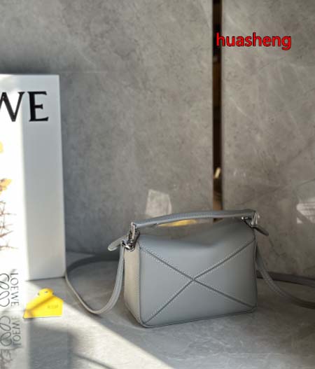 2023年4月原版復刻新作入荷 LOEWE バッグ huasheng工場8*11*7.5cm