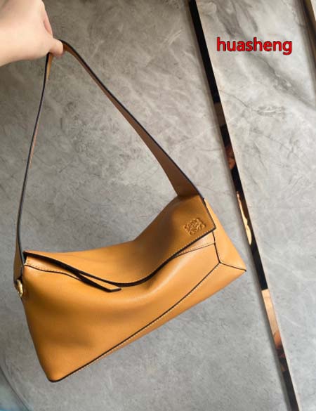 2023年4月原版復刻新作入荷 LOEWE バッグ huasheng工場29*12*10cm