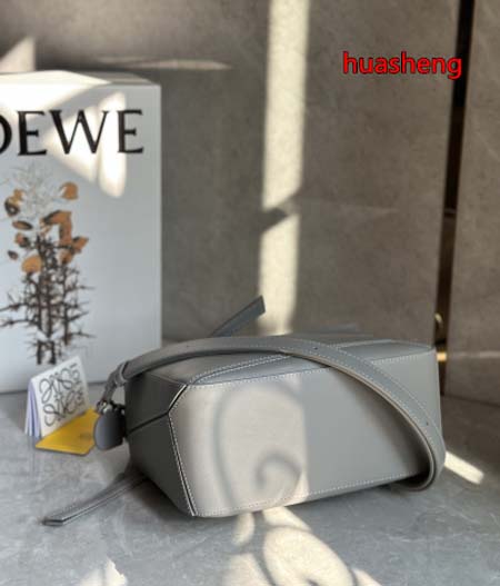 2023年4月原版復刻新作入荷 LOEWE バッグ huasheng工場24*10*14cm