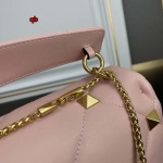 2023年春夏新作入荷 Valentino バッグqb工場 size:30*20*12