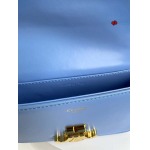 2023年春夏新作入荷CELINE バッグ qb工場 size:20.5x10.5×4