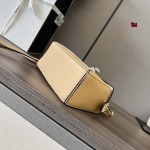 2023年4月新作入荷原版復刻 LOEWE バッグ tu工場 SIZE:18*12.5*8CＭ