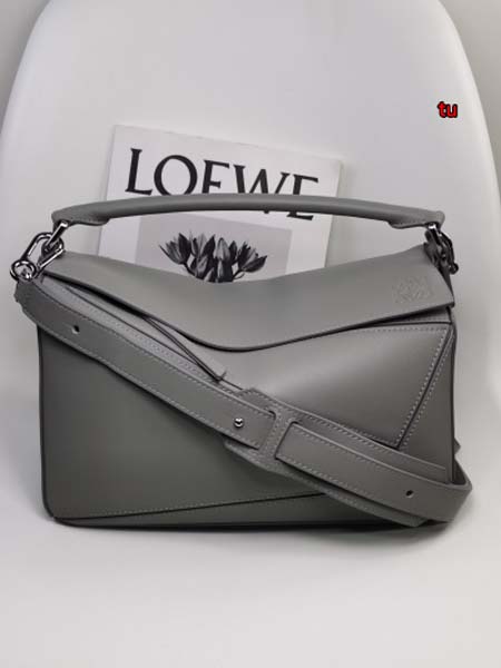 2023年4月新作入荷原版復刻 LOEWE バッグ tu工場...