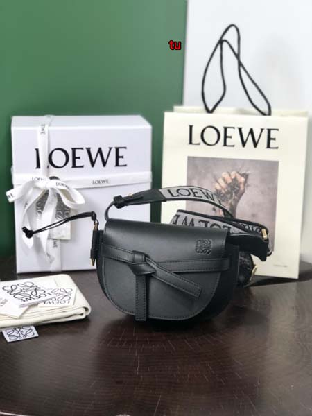 2023年4月新作入荷原版復刻 LOEWE バッグ tu工場...