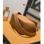 2023年4月新作入荷原版復刻 LOEWE バッグ tu工場 SIZE:24*10*14cm