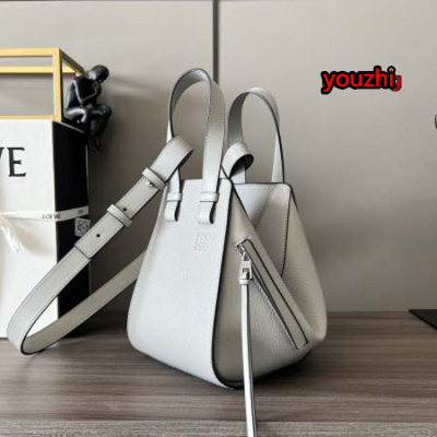 2023年4月原版復刻新作入荷 LOEWE バッグ youz...