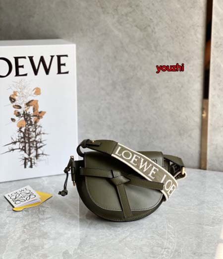 2023年4月原版復刻新作入荷 LOEWE  バッグ you...