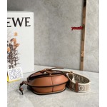 2023年4月原版復刻新作入荷 LOEWE  バッグ youzhi工場21*12.5*9cm