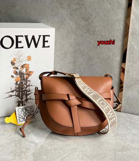 2023年4月原版復刻新作入荷 LOEWE  バッグ you...