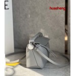 2023年4月原版復刻新作入荷 LOEWE バッグ huasheng工場8*11*7.5cm