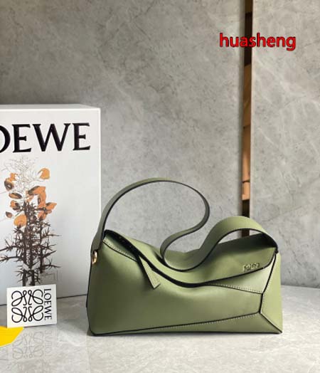 2023年4月原版復刻新作入荷 LOEWE バッグ huas...