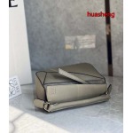 2023年4月原版復刻新作入荷 LOEWE バッグ huasheng工場18*11*7.5cm