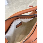 2023年4月原版復刻新作入荷LOEWE  バッグ dingji工場：18*12.5*8cm