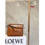 2023年4月原版復刻新作入荷LOEWE  バッグ dingji工場：18*12.5*8cm