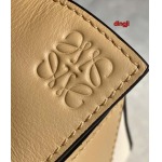 2023年4月原版復刻新作入荷 LOEWE  バッグ dingji工場18*11*7.5cm