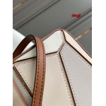 2023年4月原版復刻新作入荷  LOEWE  バッグ dingji工場18*12.5*8cm