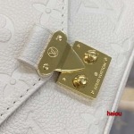 2023年5月30日原版復刻新作入荷 m81390 ルイヴィトン バッグ haiou工場14*11*3.5cm