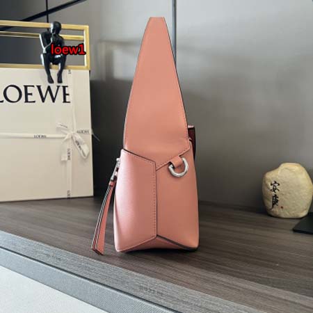 2023年早秋新作入荷高品質 LOEWE バッグ  LOW1工場 size:29*12*10cm