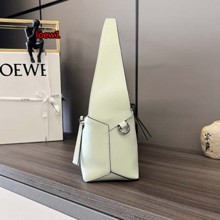 2023年早秋新作入荷高品質 LOEWE バッグ  LOW1工場 size:29*12*10cm