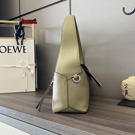 2023年早秋新作入荷高品質 LOEWE バッグ  LOW1工場 size:29*12*10cm