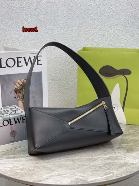 2023年早秋新作入荷高品質 LOEWE バッグ  LOW1工場 size:29*12*10cm