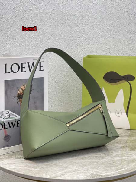 2023年早秋新作入荷高品質 LOEWE バッグ  LOW1工場 size:29*12*10cm