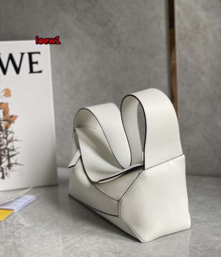 2023年早秋新作入荷高品質 LOEWE バッグ  LOW1工場 size:29*12*10cm