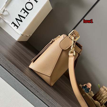 2023年早秋新作入荷高品質 LOEWE バッグ LOW1工場 SIZE:24*10.5*16CM