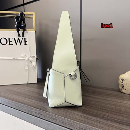 2023年早秋新作入荷高品質 LOEWE バッグ LOW1工場 SIZE:28.7*10.7*5.5cm