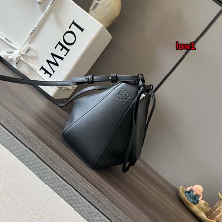 2023年早秋新作入荷高品質 LOEWE バッグ LOW1工場 SIZE:28*17*9.5CM