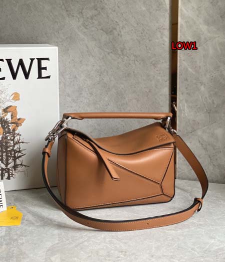 2023年早秋新作入荷高品質 LOEWE バッグ LOW1工場 SIZE:24*10*14cm