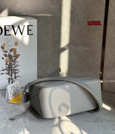 2023年早秋新作入荷高品質 LOEWE バッグ LOW1工場 SIZE:24*10*14cm