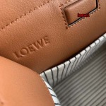 2023年早秋新作入荷高品質Cushion tote LOEWE バッグ  LOW1工場32-24-16cm