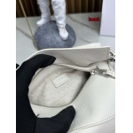 2023年早秋新作入荷高品質 LOEWE バッグ  LOW1工場 18CM