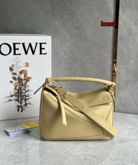 2023年早秋新作入荷高品質 LOEWE バッグ  LOW1...