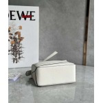 2023年早秋新作入荷高品質 LOEWE バッグ  LOW1工場 size:18*11*7.5cm