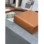 2023年早秋新作入荷高品質 LOEWE バッグ  LOW1工場 size:L34×W15×H41cm