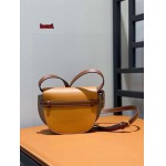 2023年早秋新作入荷高品質 LOEWE バッグ  LOW1工場 size:15-12.5-8cm