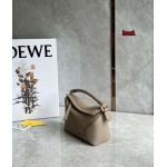 2023年早秋新作入荷高品質 LOEWE バッグ LOW1工場 SIZE:18*8*12cm