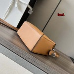 2023年早秋新作入荷高品質 LOEWE バッグ LOW1工場 SIZE:18*12.5*8CＭ