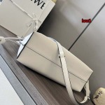 2023年早秋新作入荷高品質 LOEWE バッグ LOW1工場 SIZE:30*24.5*10.5cm