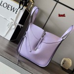 2023年早秋新作入荷高品質 LOEWE バッグ LOW1工場 SIZE:20*19*14