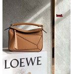 2023年早秋新作入荷高品質 LOEWE バッグ LOW1工場 SIZE:18*11*7.5cm