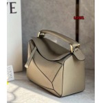 2023年早秋新作入荷高品質 LOEWE バッグ LOW1工場 SIZE:24*10*14cm