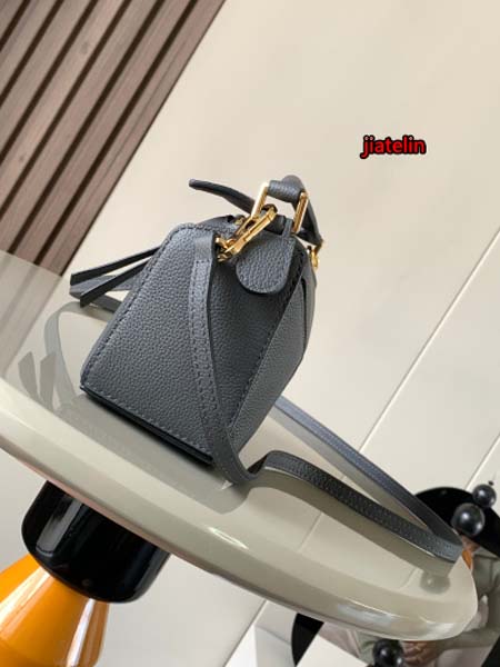 2023年早秋新作入荷高品質 LOEWE バッグ jiatelin工場 SIZE:18～12.5～8CM