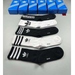 2023年新品人気 Adidas 靴下一箱5足セット