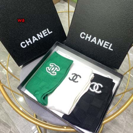 2023年新品人気 CHANEL 靴下一箱3足セット