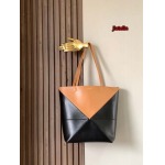 2023年早秋新作入荷高品質 LOEWE バッグ jiatelin工場 SIZE:31～25～14CM