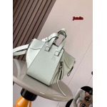 2023年早秋新作入荷高品質 LOEWE バッグ jiatelin工場 SIZE:20CM~19CM~14CM